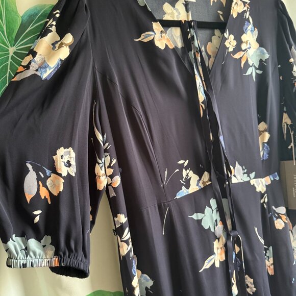 Nordstrom Signature Button Front Stretch Silk Dress (NWT) Size 12 - Picture 4 of 5